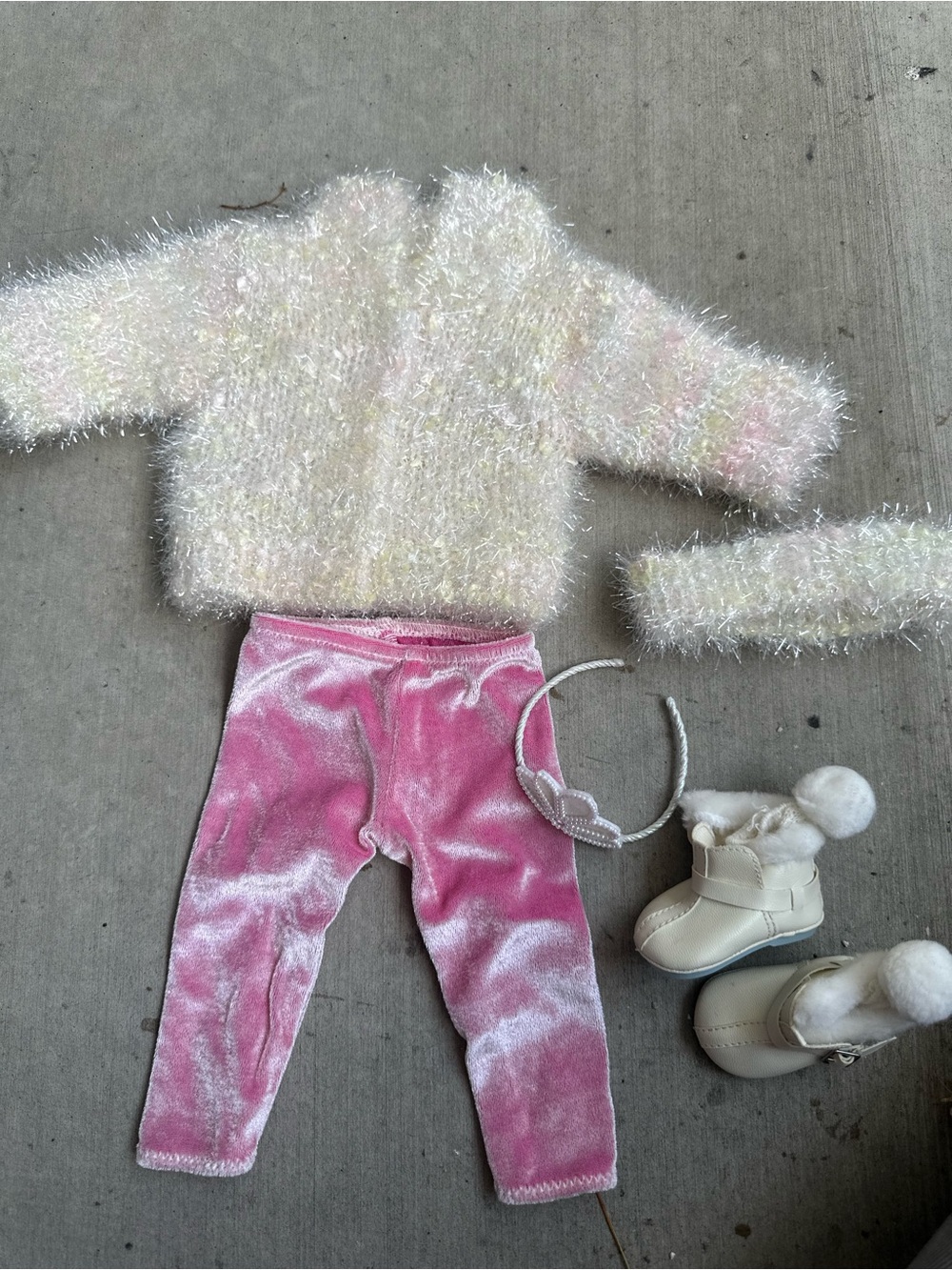American Girl Cozy Winter Outfit Sweater Pink Pants Boots Headband Snowball Doll